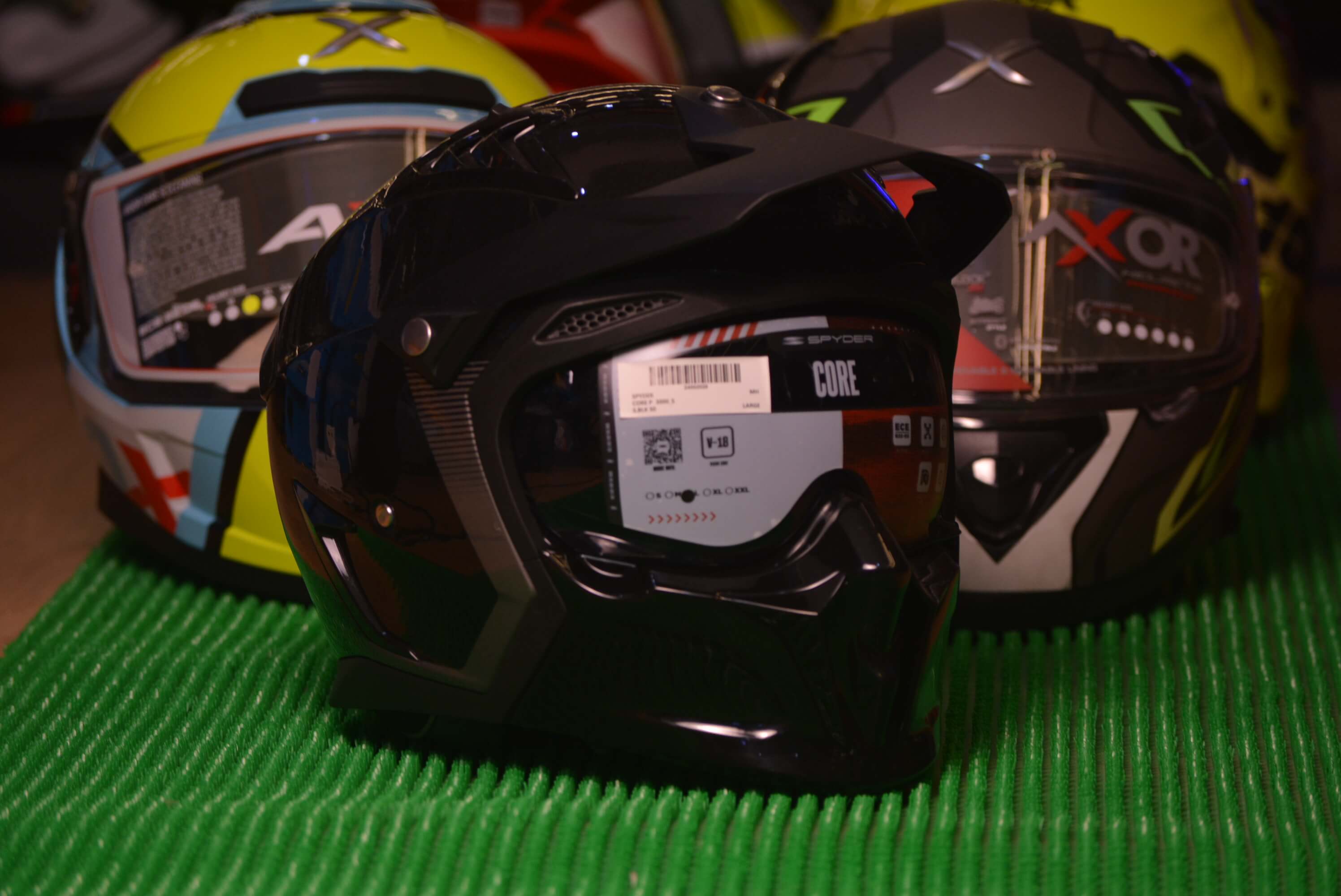 SPYDER CORE SOLID BLACK 